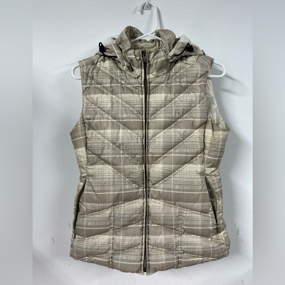 Patagonia Womens Small Down With It Puffer Vest Wooly Tan Plaid Insulated Hooded
